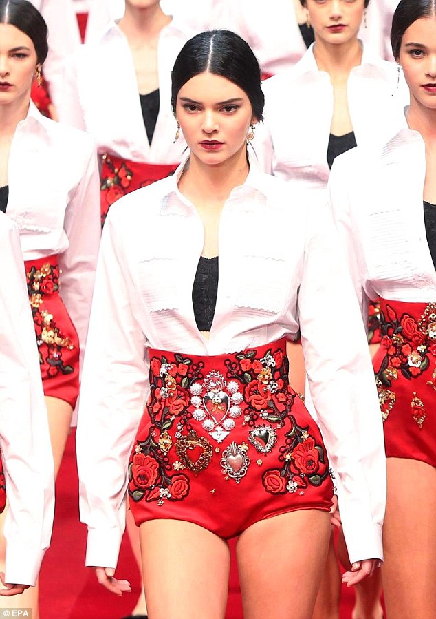 kendall jenner dolce and gabbana